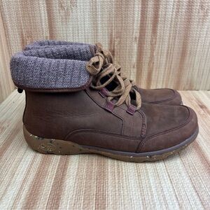 Chaco Chukka Boots Womens 11 Brown Purple Barbary Fold Down Leather J106808